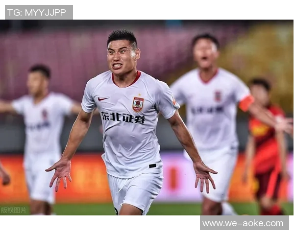 西托任比卡拉与西阿德莱激战正酣精彩对决引发球迷热议